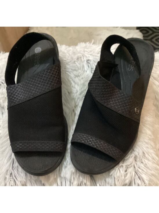 Bzees Shoes - BZees Molly black sling back open toe sandals Woman’s size 6.5 M
